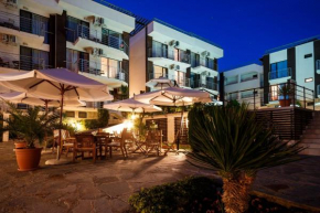 Seaside Garden 2 Bedroom Apartment For 41 Pax